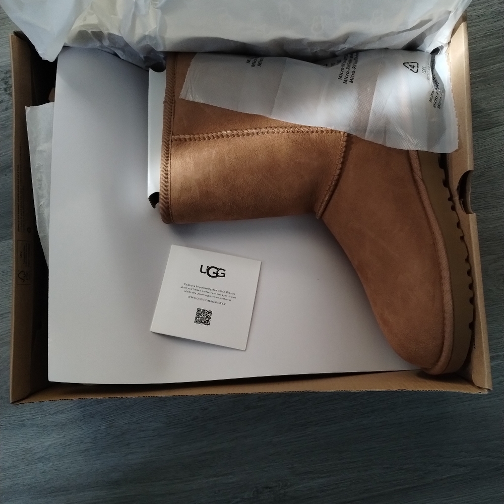 UGG